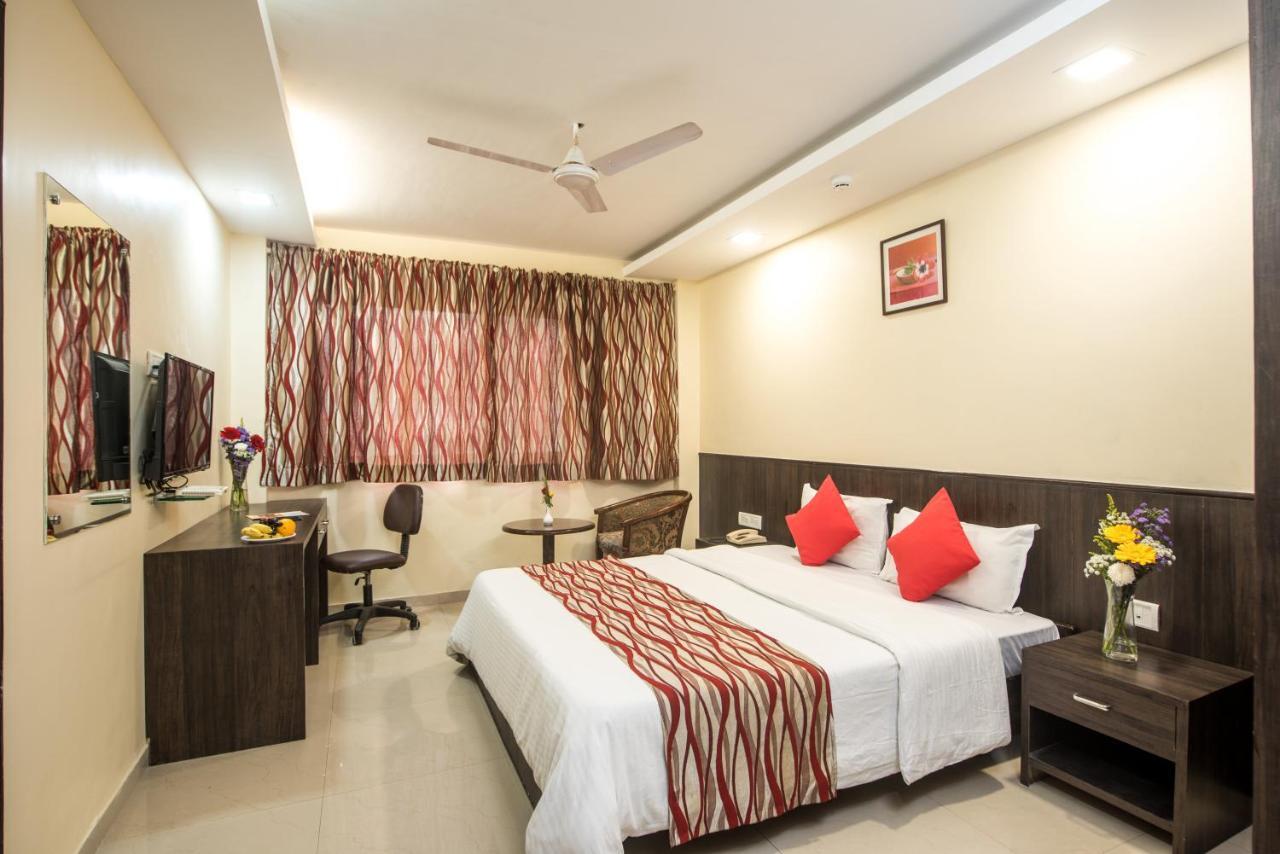 Hotel City Point Dadar Мумбаи Экстерьер фото