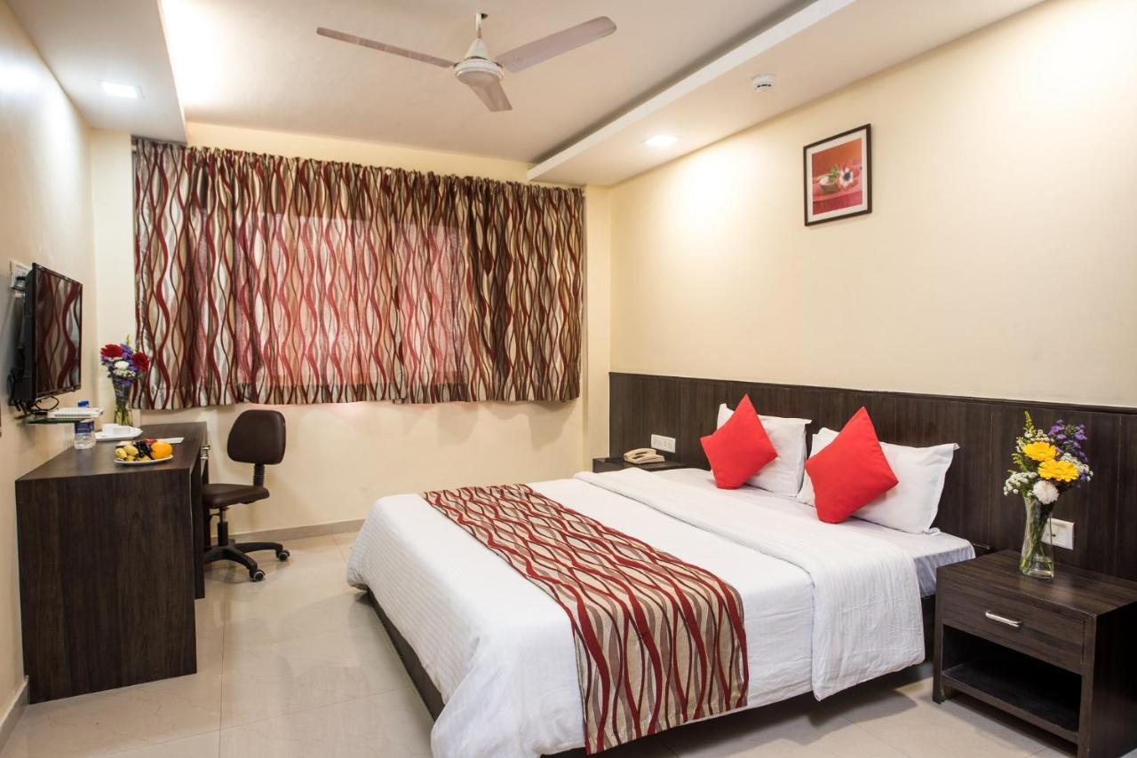 Hotel City Point Dadar Мумбаи Экстерьер фото