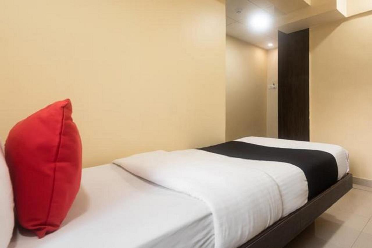 Hotel City Point Dadar Мумбаи Экстерьер фото
